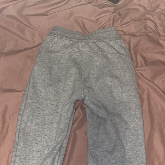 Lululemon joggers in heather gray - Picture 3 of 3